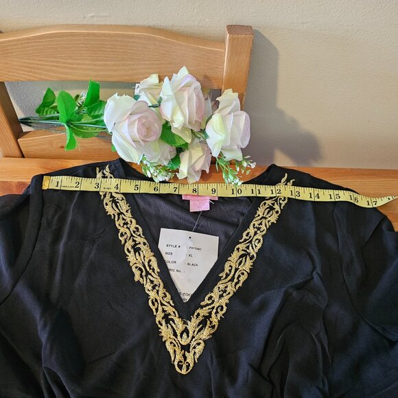 She's Cool - Vintage Gold Floral Lace V Neck Blouse - Black - Picture 6 of 11